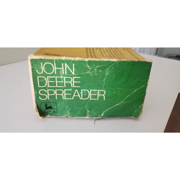 Ertl John Deere Model 44 Manure Spreader Boxed 1/16 - Picture 9 of 11